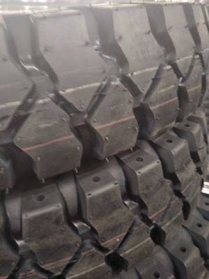Gewerbliche Gabelstaplerreifen
